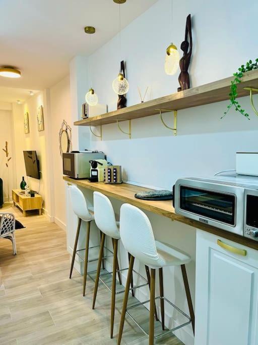 マラガNew Luxurious Studio With Patio/Centerアパートメント エクステリア 写真